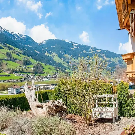 With Panoramic View, Cleaning Included Apartmán Ramsau im Zillertal